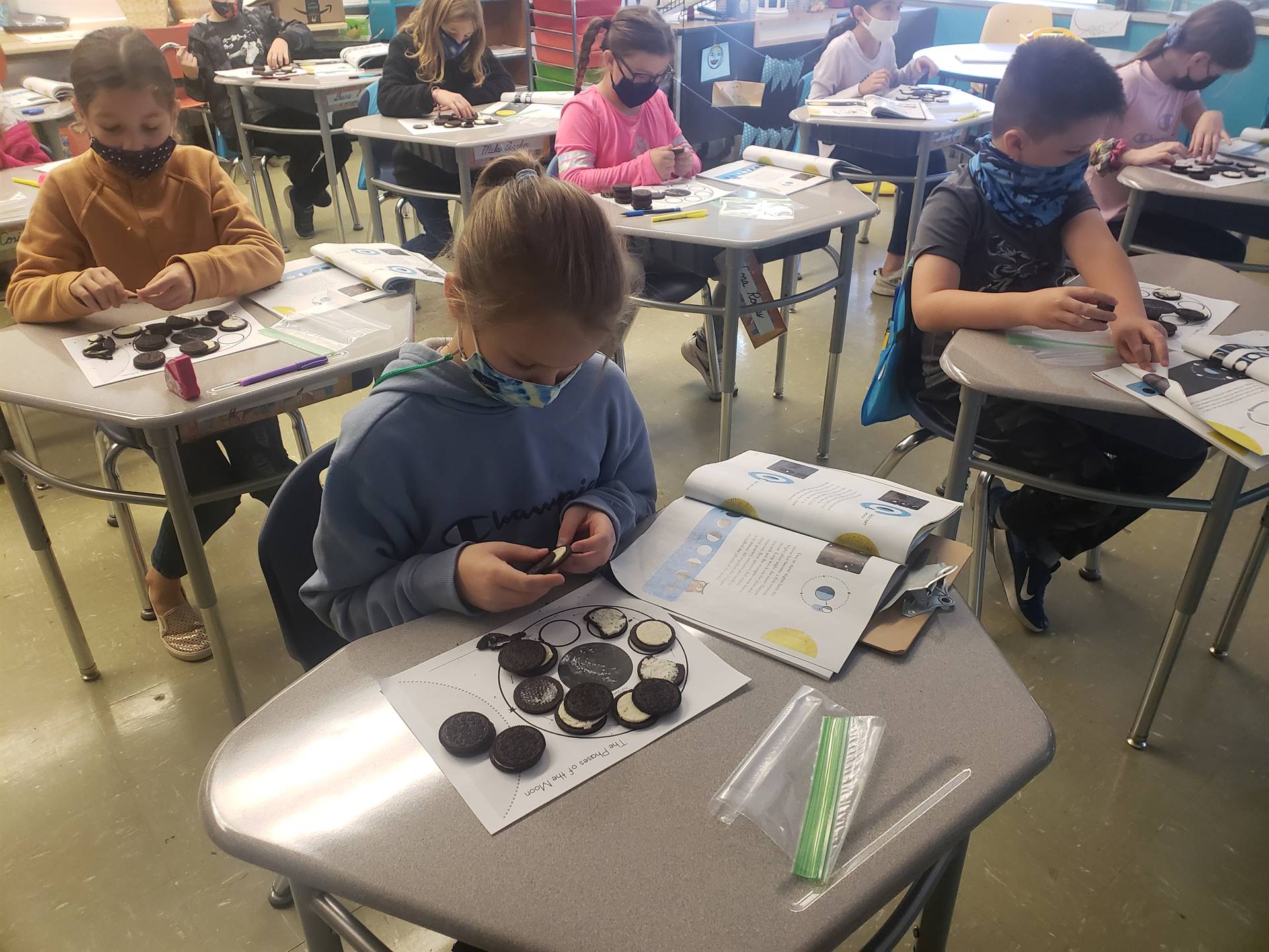 3B learning about the phases of the moon using Oreo Cookies!