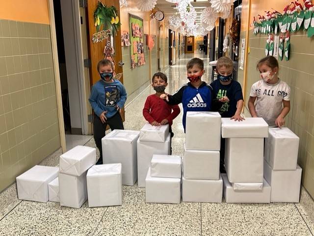Students building an ice castle